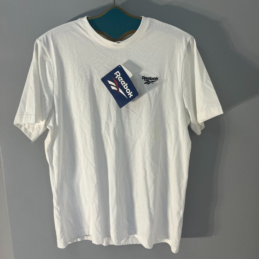 NWT Reebok Mens Tee